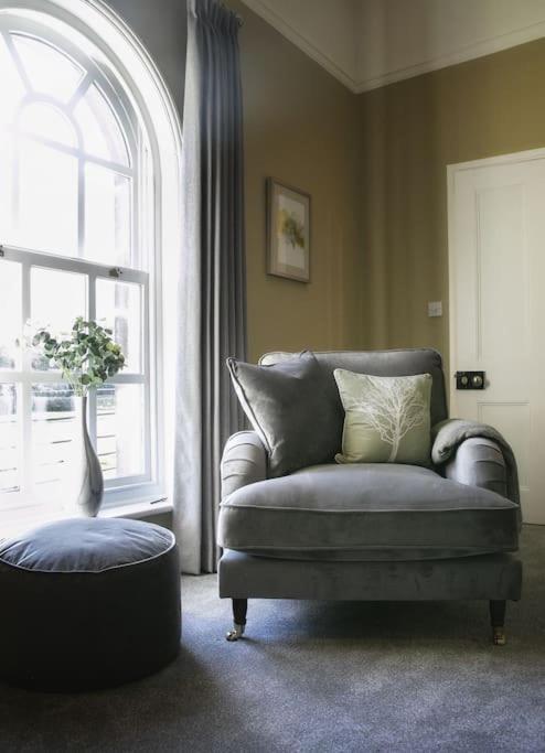 Walshford Lodge Cowthorpe 外观 照片